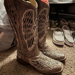 Women’s corral boots